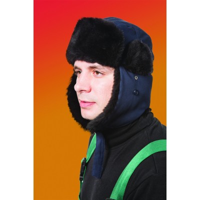 Шапка меховая с люверсами и защитными клапанами